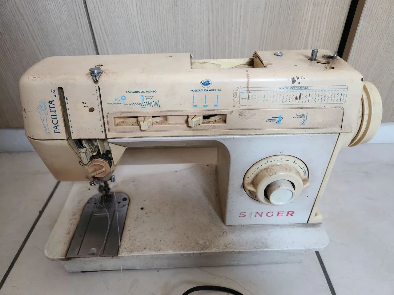 Máquina de Costura Singer Facilita (Funcionando)