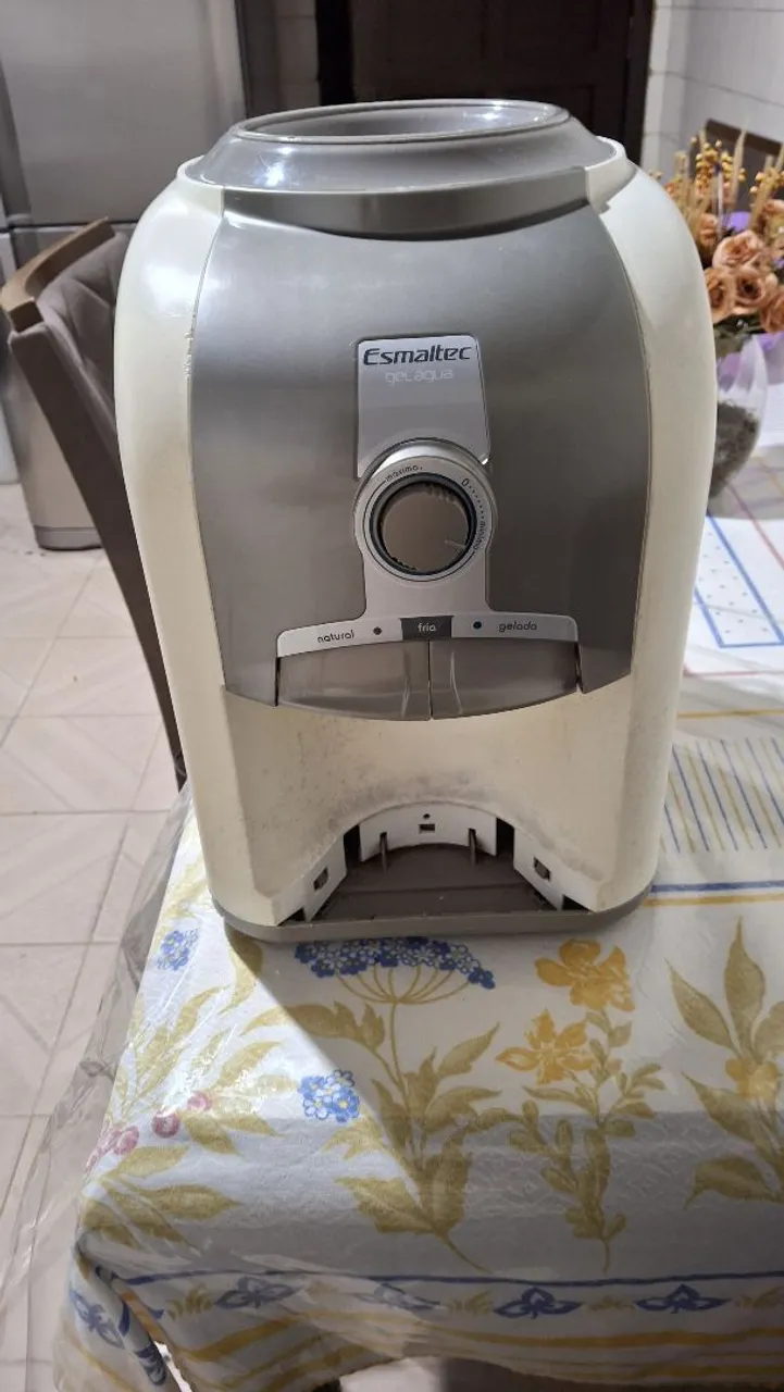 Bebedouro/Purificador de Água Esmaltec Gelágua