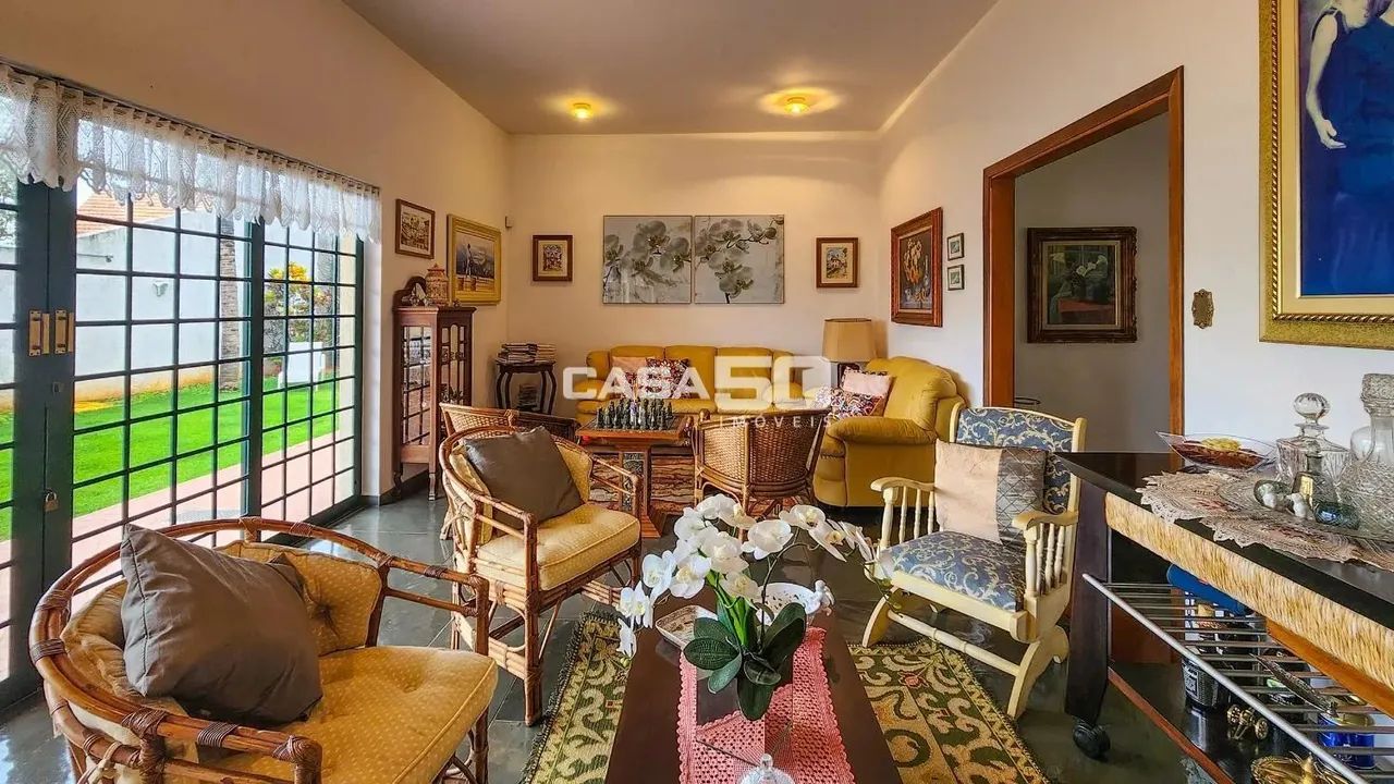 Casa a venda em Sousas - Campinas