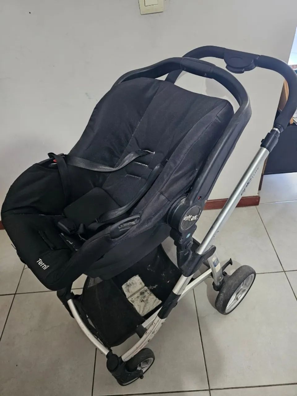 Carrinho bebê INFANTI EPIC LITE completo (Moisés + Bebê Conforto) - Foto 4