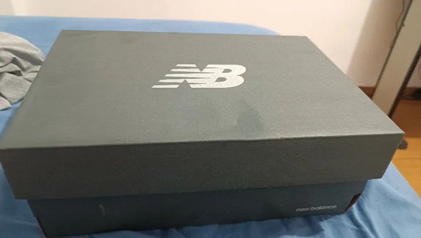 Tênis New Balance 574v2, cor bordô, tamanho 44 - Foto 2