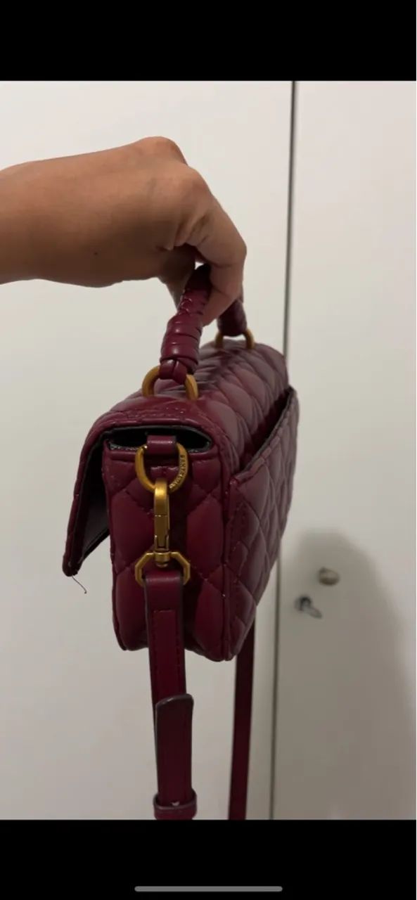 Bolsa Pequena Matelassê Santa Lolla Vermelho Cherry - Foto 3