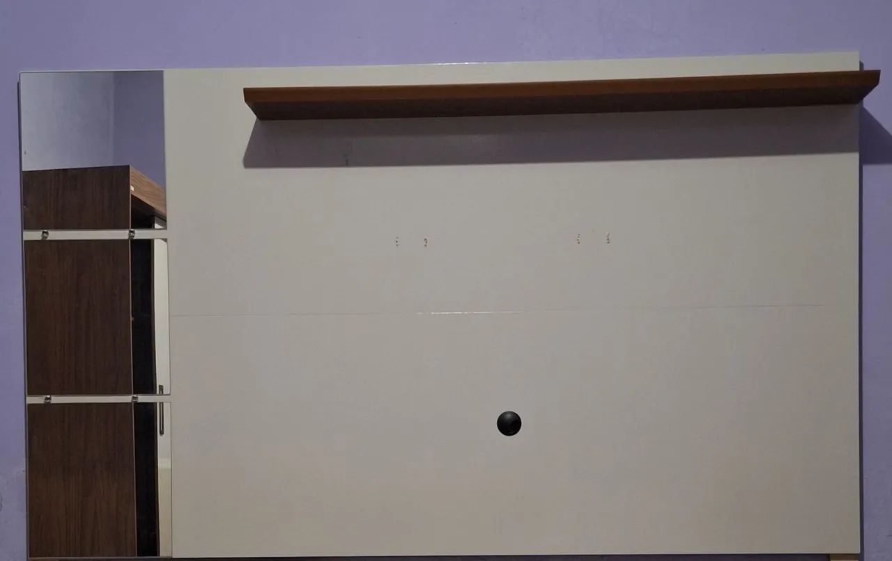 Painel de TV - Quase Novo! R$250,00 | * <br>