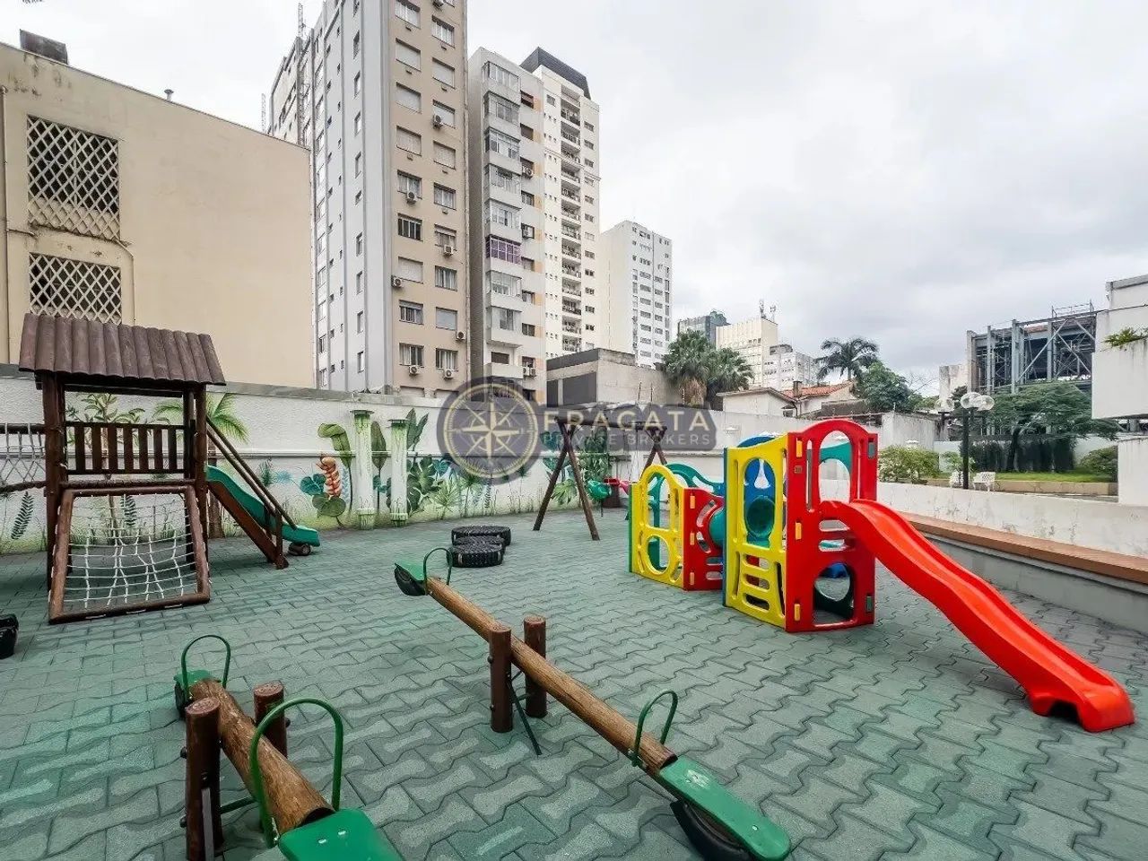 Amplo Apartamento a venda com 178m², 3 dormitórios e 2 vagas no Jardim Paulistano - Foto 4