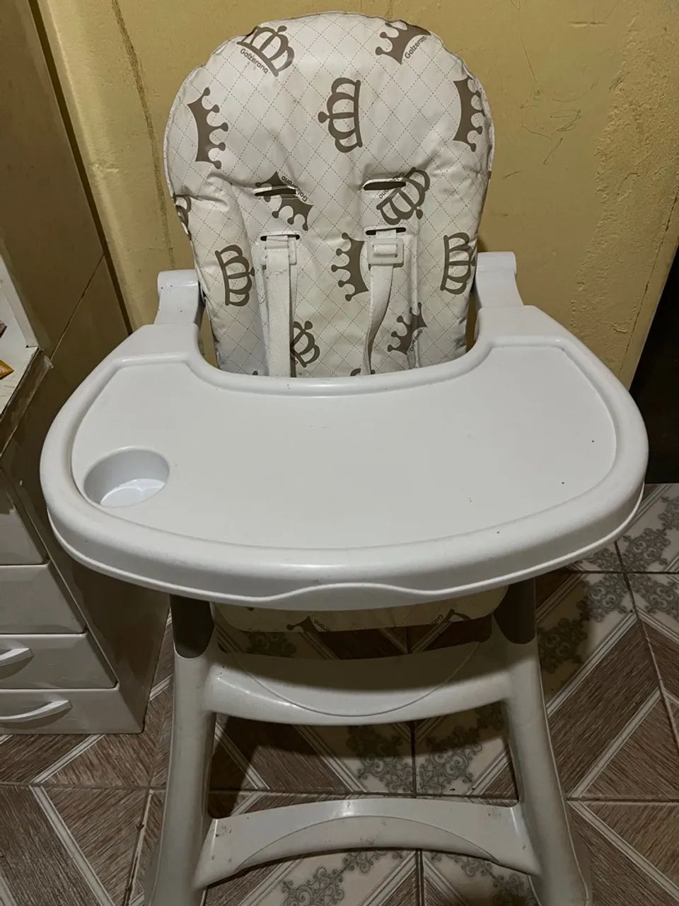 Cadeira de alimentação 