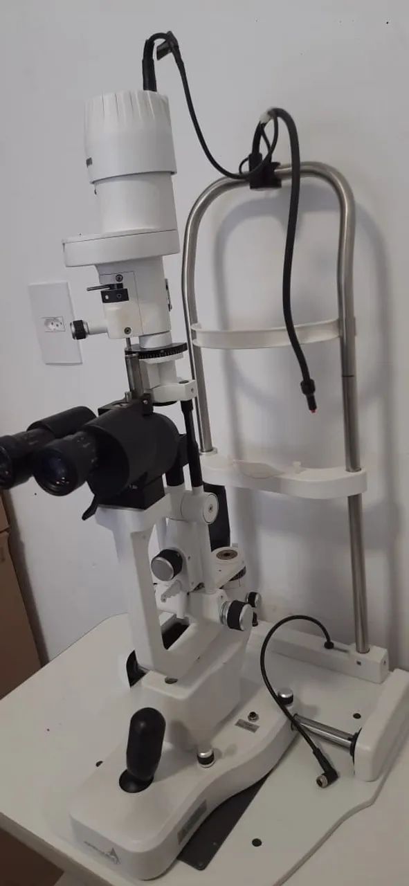 Vende-se  biomicroscópio - Foto 2