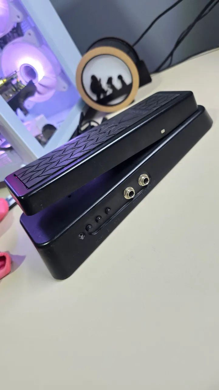 Pedal Wah Wah Behringer Hellbabe  - Foto 4