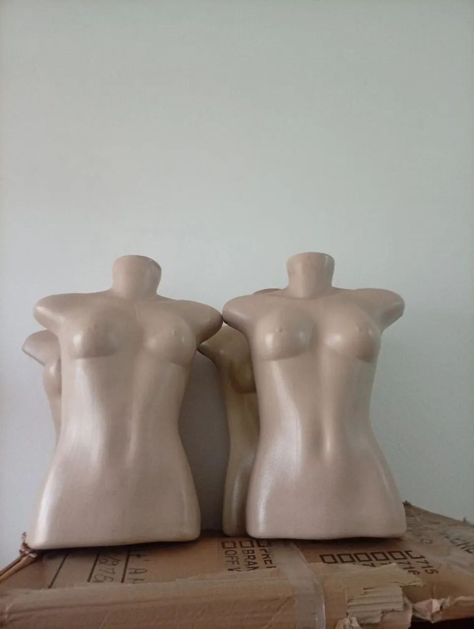 Manequins feminino 1/2 corpo, perna e bumbum usados  - Foto 4