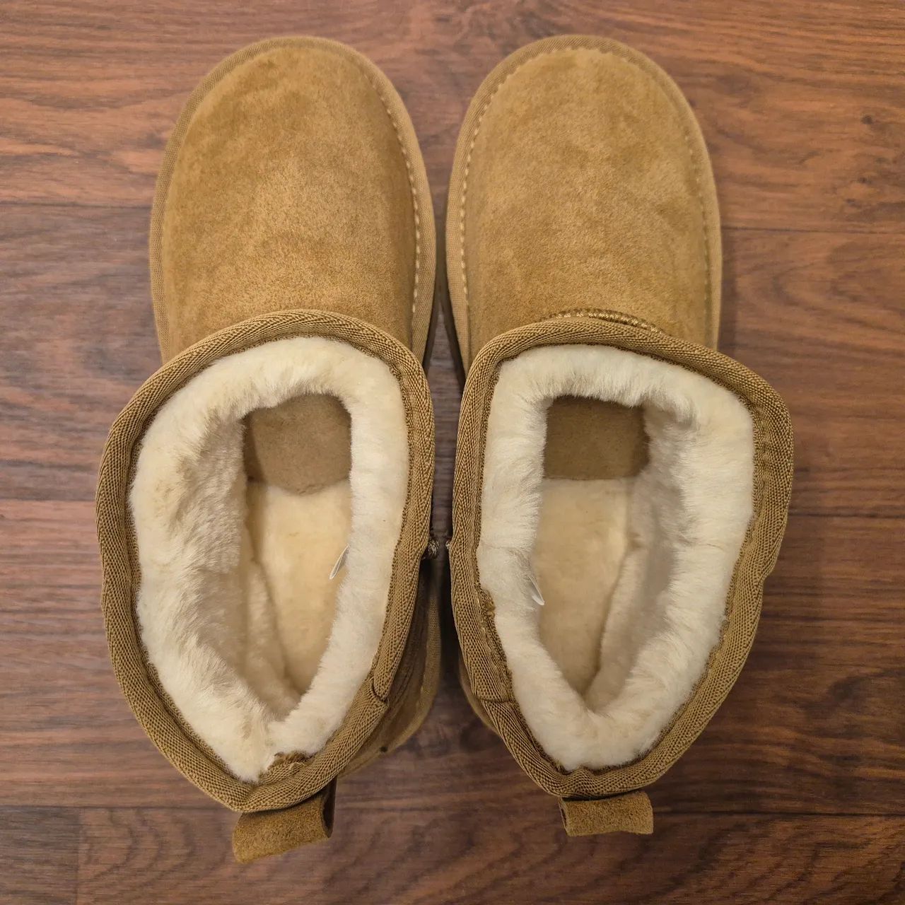 bota ugg classic ultra mini platform 37 - Foto 4