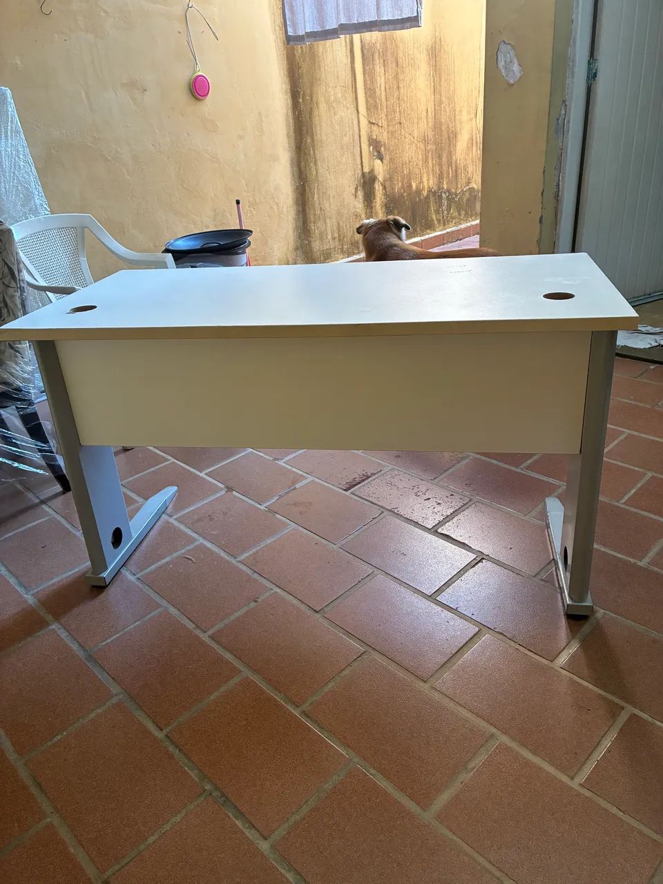 Escrivaninha branca de madeira  - Foto 3