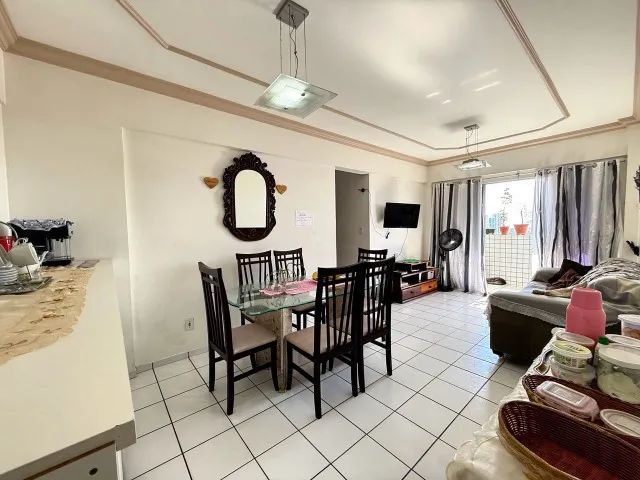 APARTAMENTO NO ED. VENCOUVER