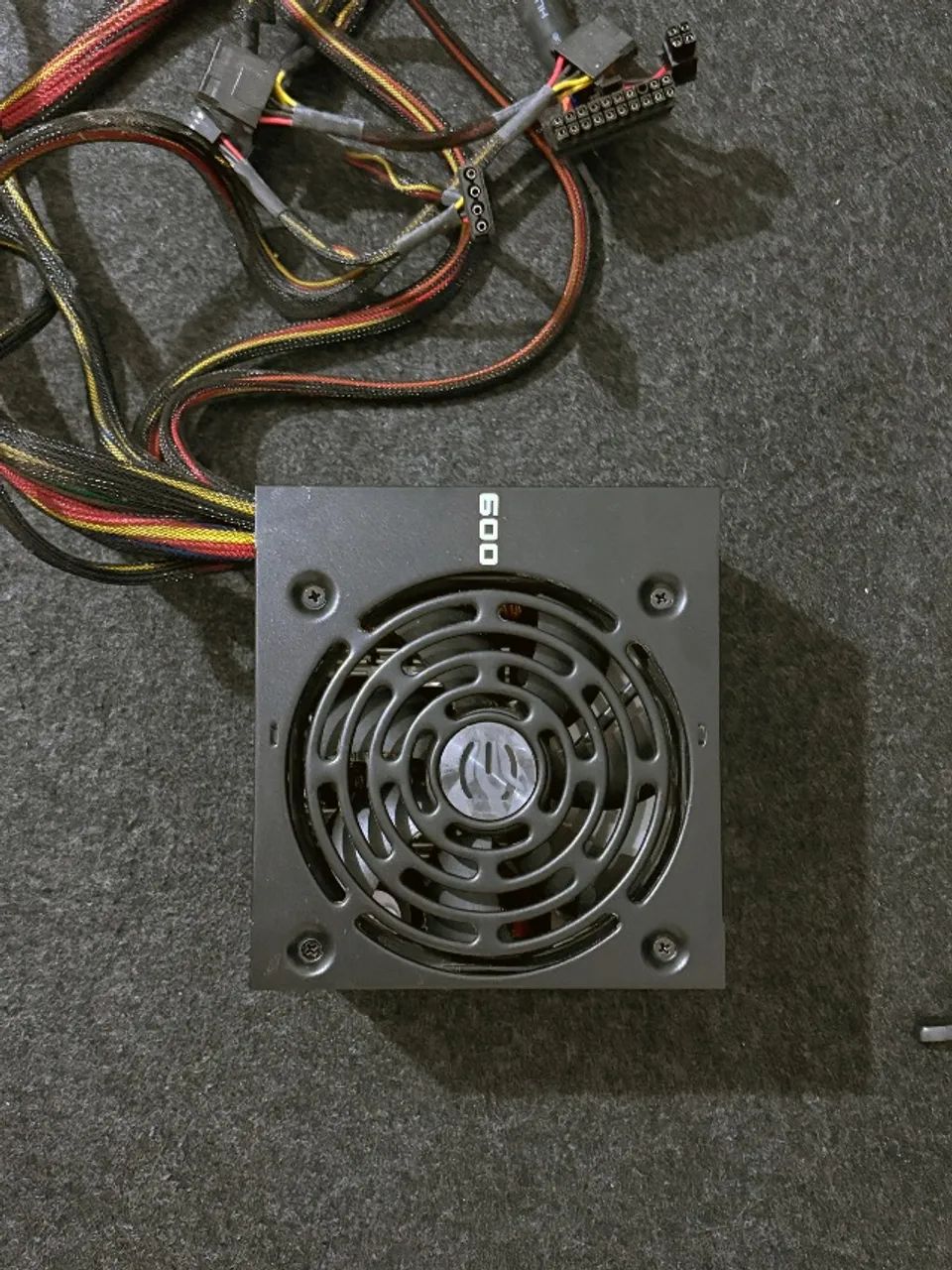 Fonte Evga 600w 80 Plus White - Foto 4