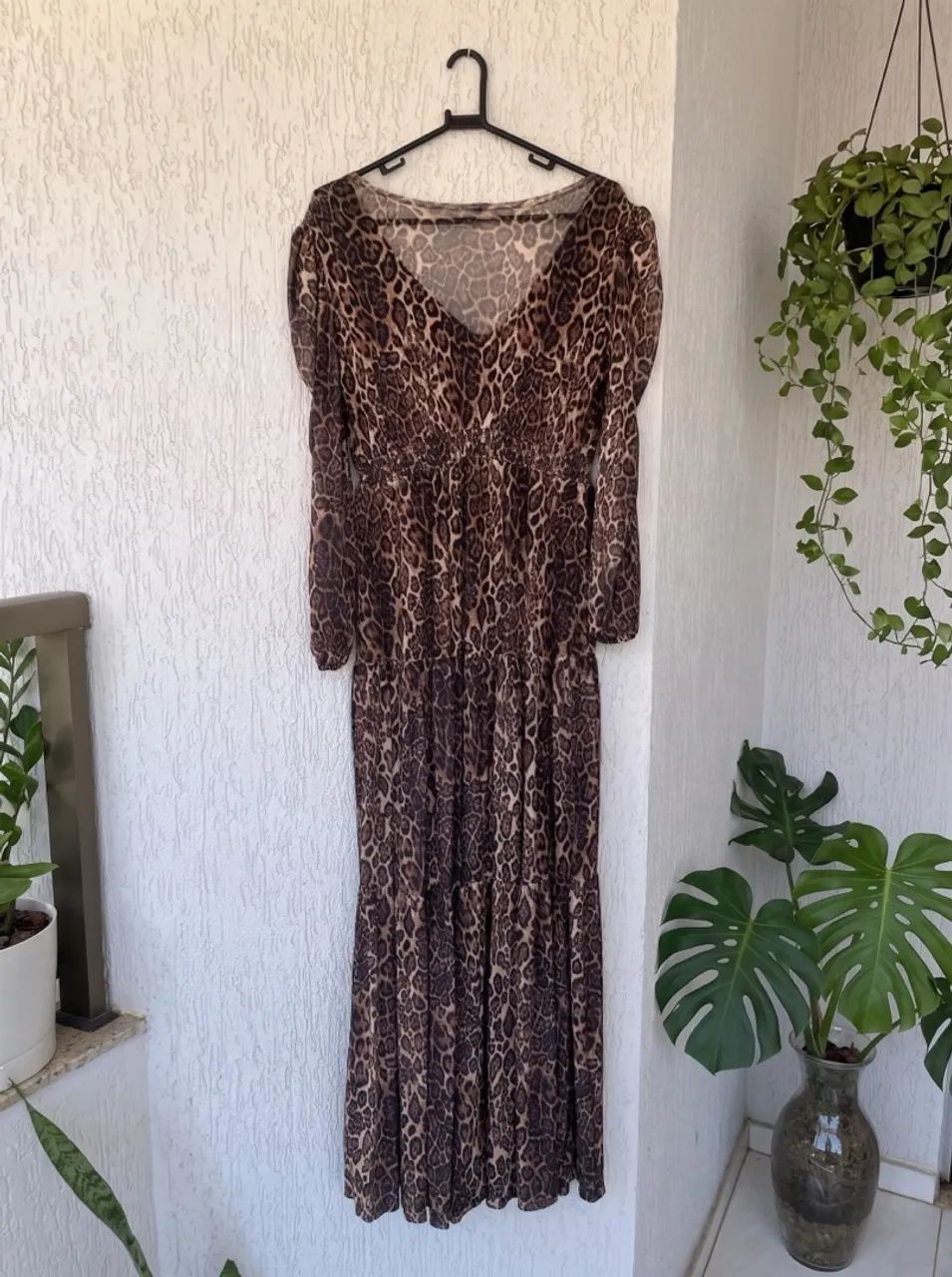 Vestido longo e elegante de Oncinha 