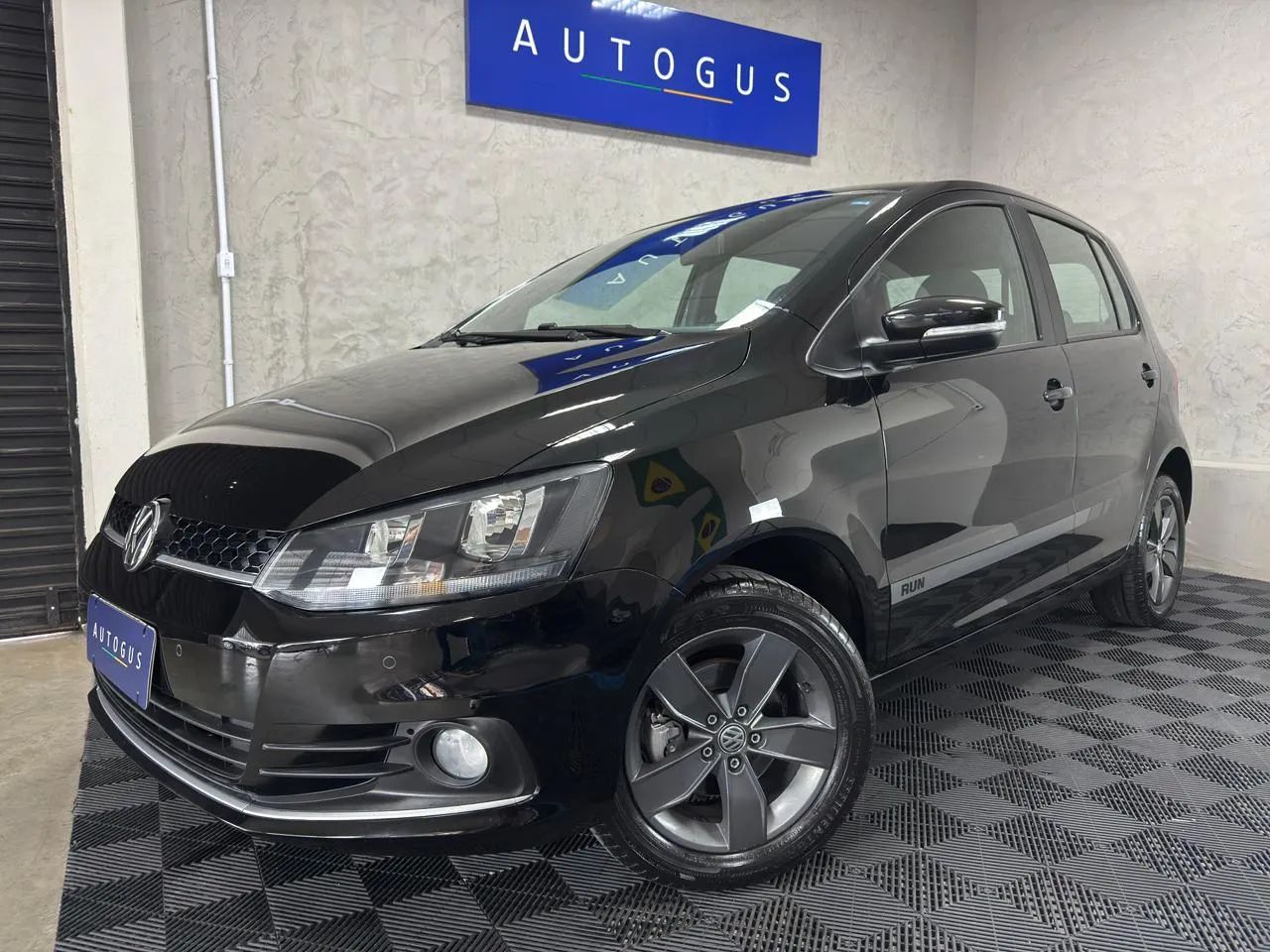 Volkswagen Fox RUN 1.6 Flex 8V 5P 2017 - Foto 2