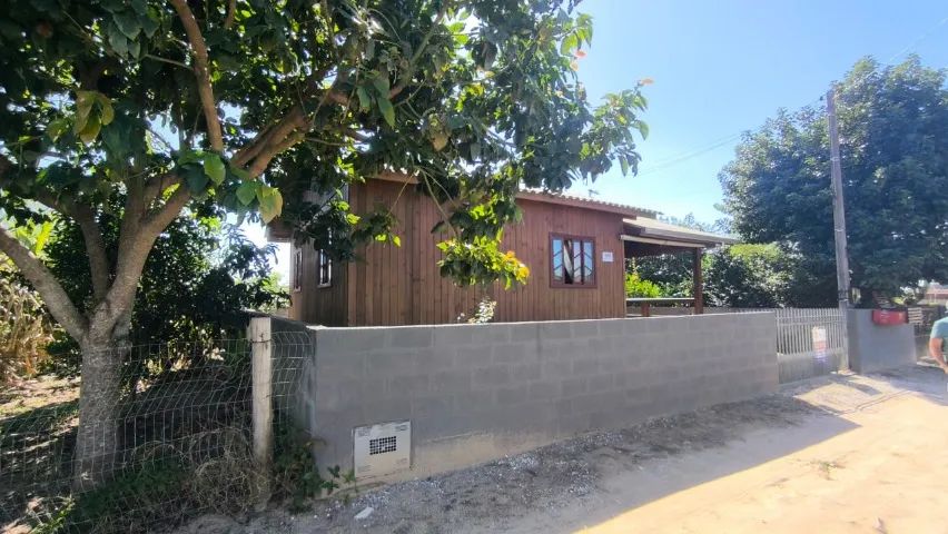 Casa à venda Sambaqui, Imbituba-SC - fácil acesso à BR - Foto 2