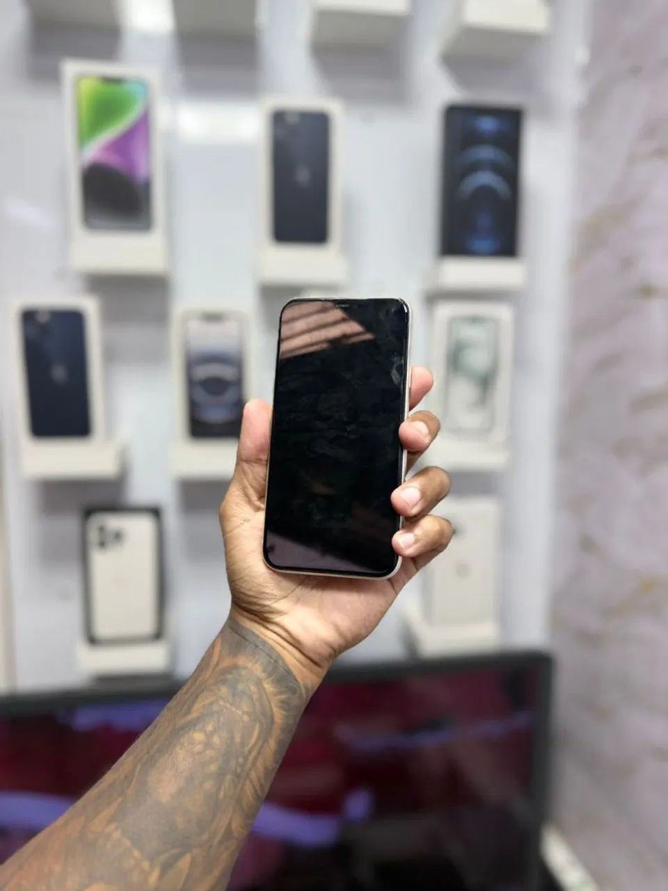 IPHONE 11 128GB<br>R$ 1.199,00 MUITO TOP - Foto 4