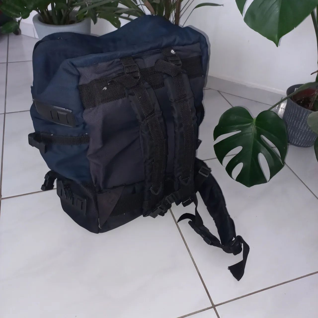 Mochila para trilha e acampamento 75l - Foto 2