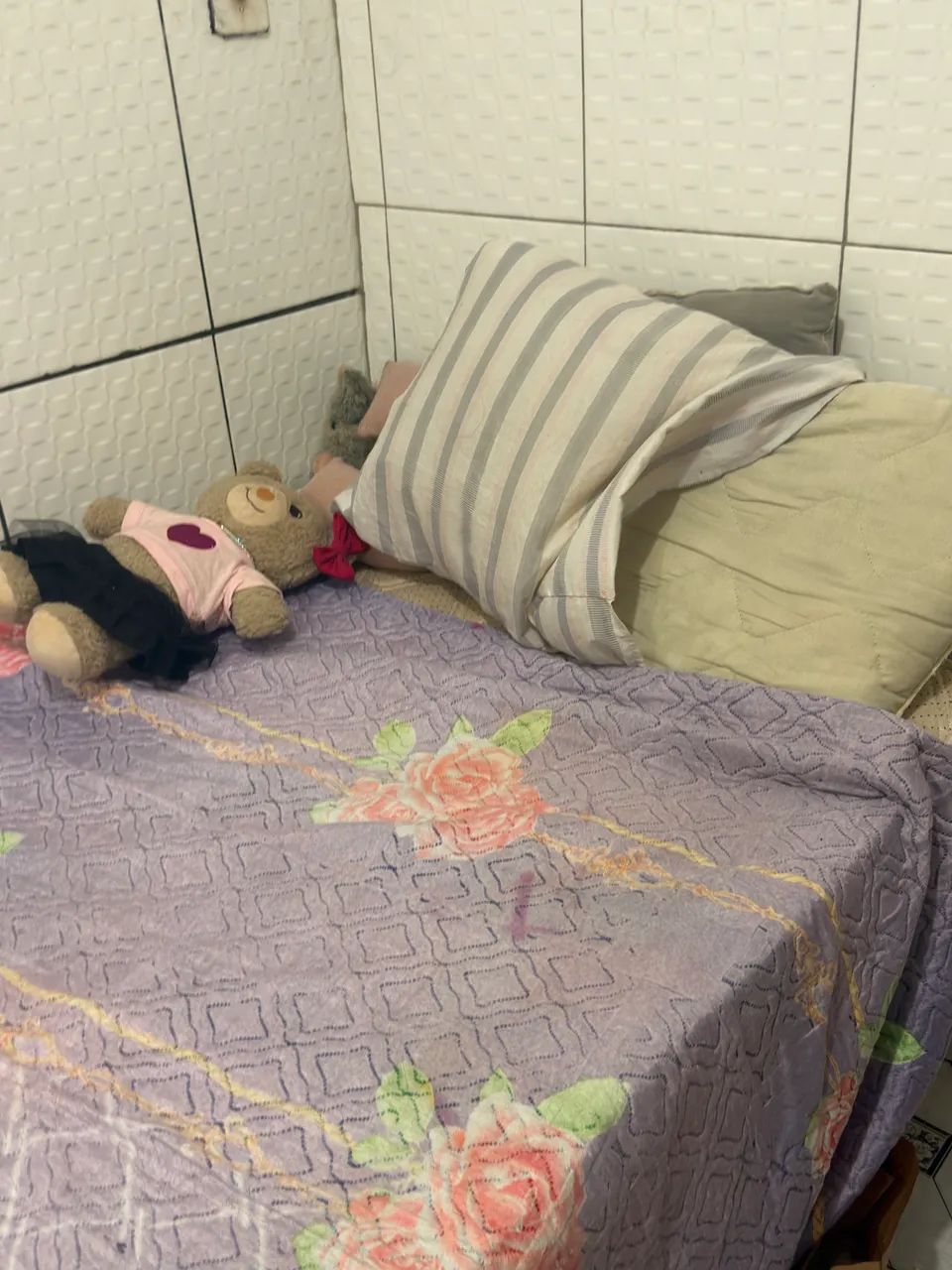 Cama de solteiro box 