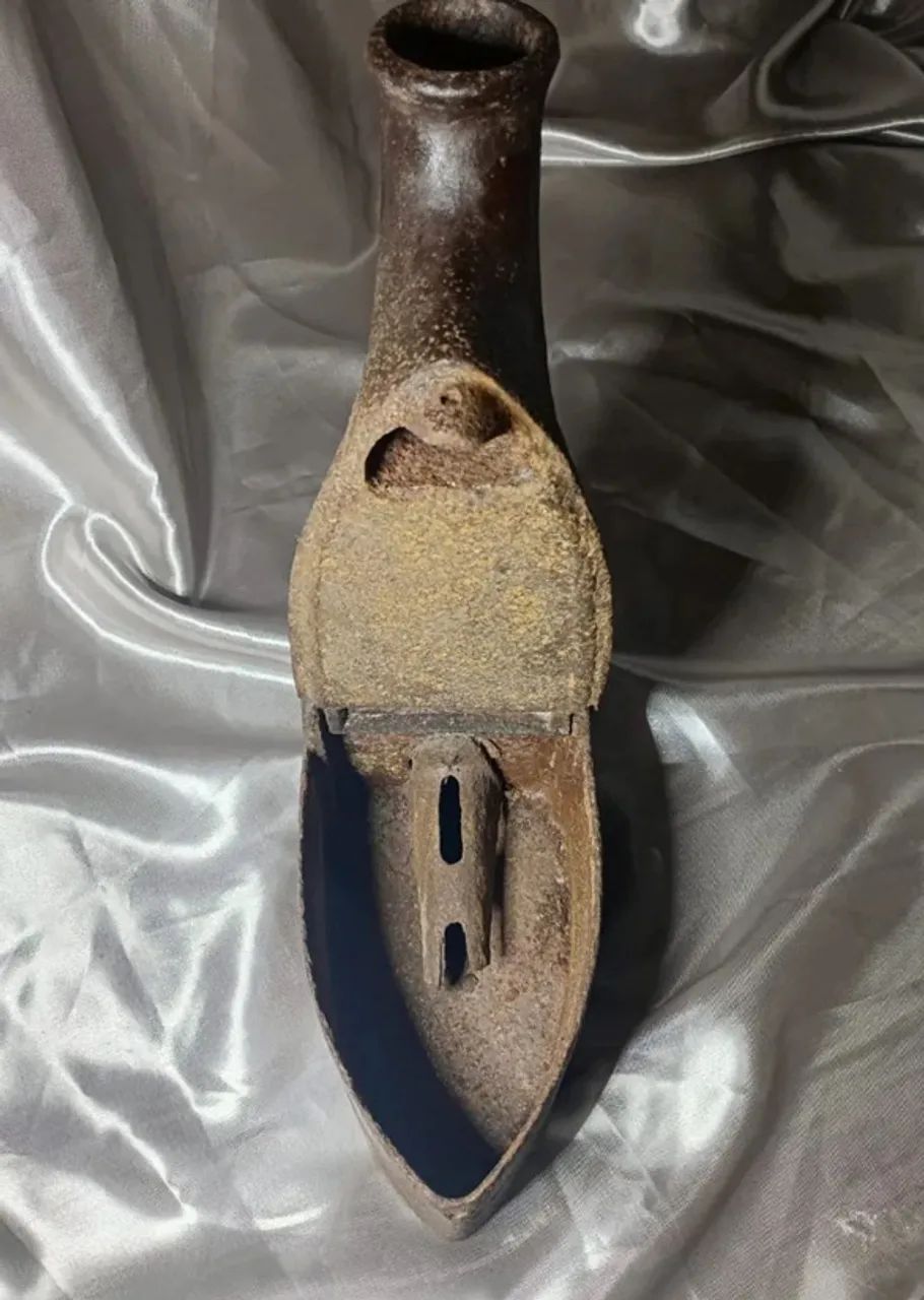 Ferro de passar antigo  - Foto 2