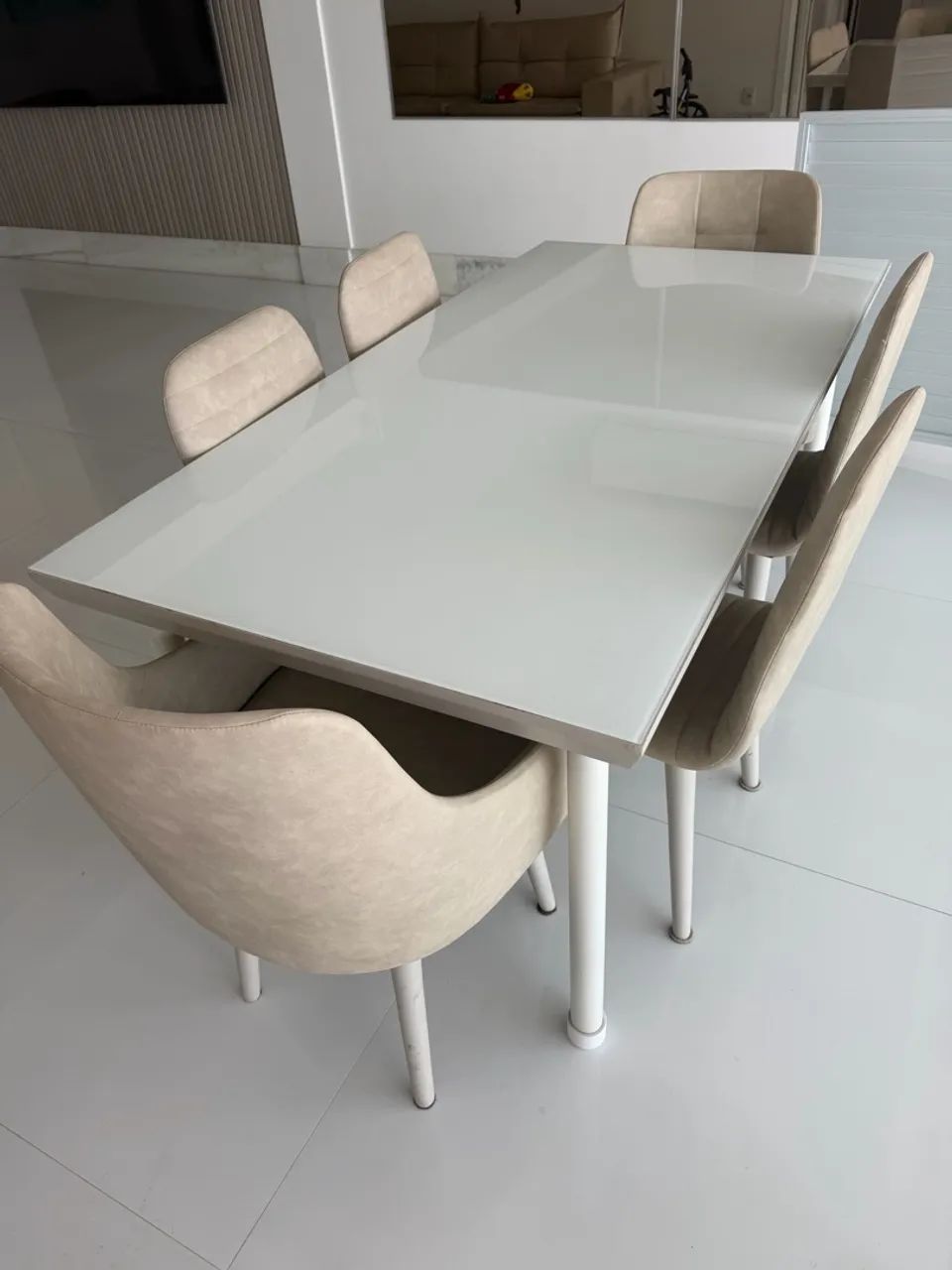 Vendo conjunto de mesa e cadeiras  - Foto 2