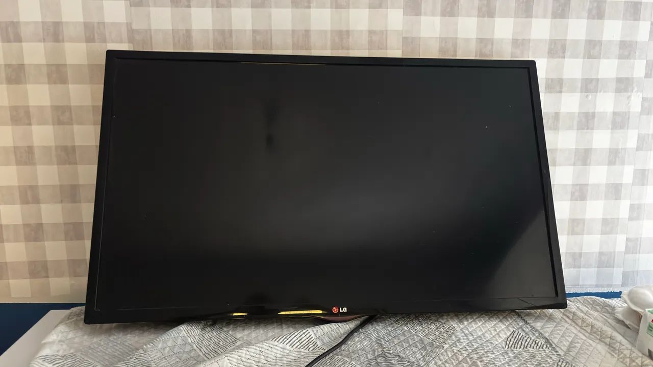 TV LG modelo 39LN5400, com 39 polegadas. - Foto 2