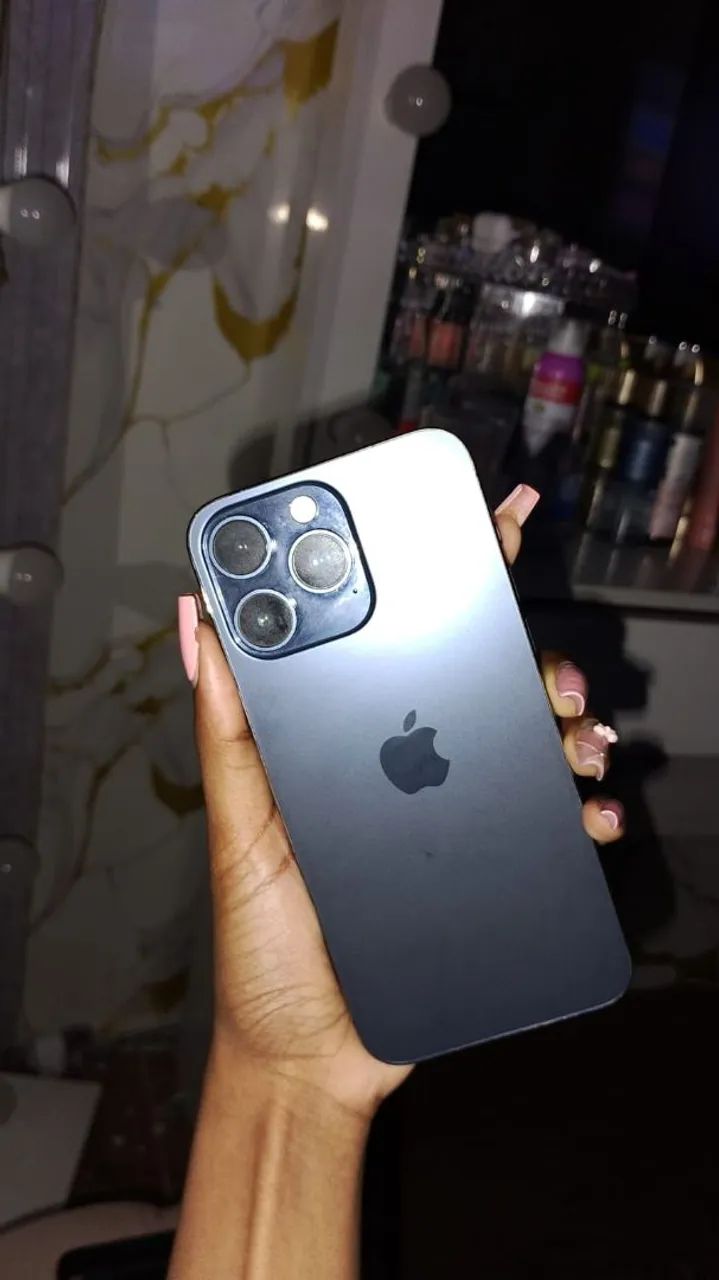 Iphone 15 pro Max  - Foto 2