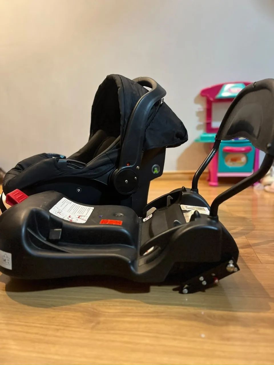 Bebe conforto INFANTI em Ótimo estado  - Foto 2