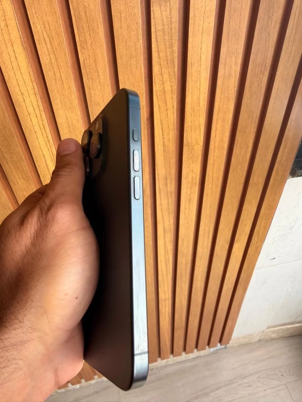 iPhone 15 Pro  256GB - Foto 3