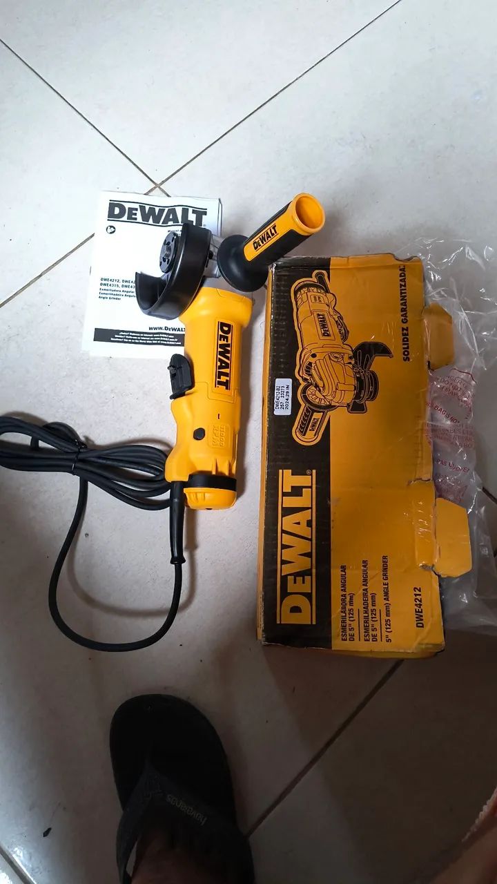 Esmerilhadeira angular DEWAlT  - Foto 3