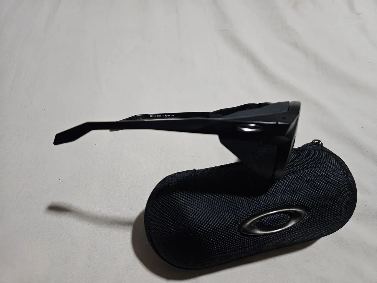 Óculos Oakley Clifden Matte Black Polarizado  - Foto 3