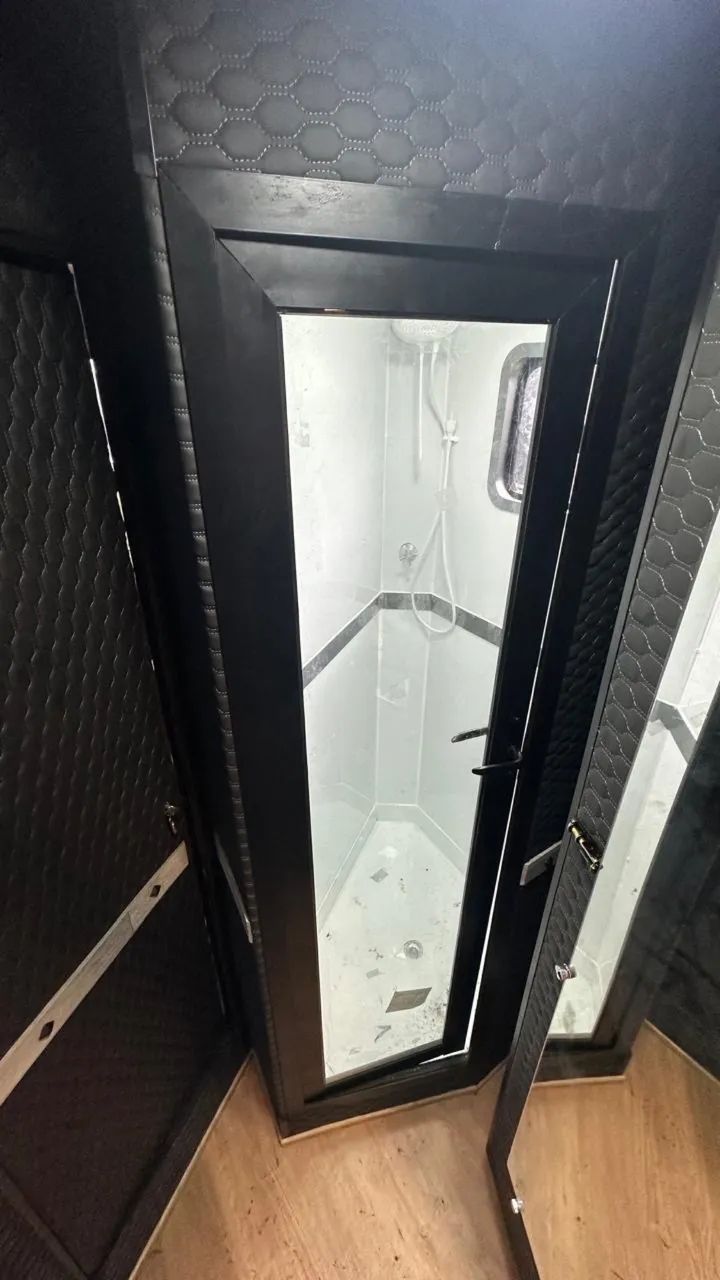 TRAILER RESIDENCIAL COM COMPARTIMENTO PARA TRANSPORTE DE CAVALOS - Foto 5