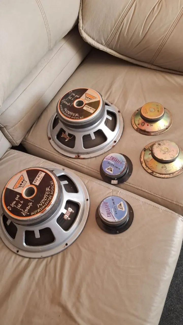 Jogo de alto falantes <br><br>2 de 10 polegadas 450 watts<br>2 mid ranges<br>2 tweeters - Foto 2