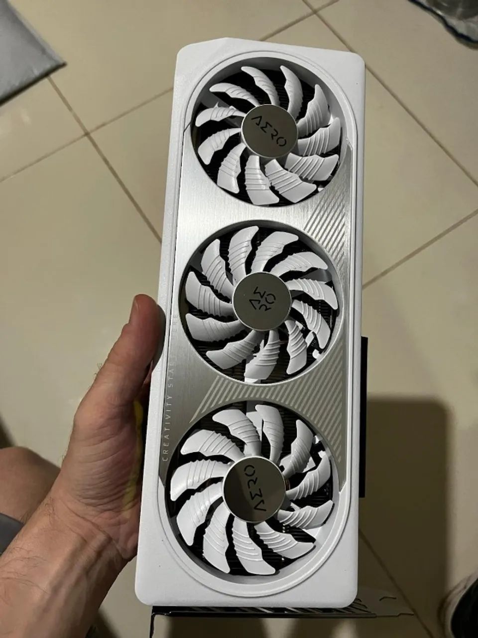 PLACA DE VIDEO AORUS GIGABYTE 4060  - Foto 5