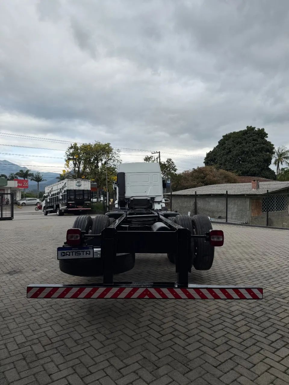 Vw 24-280 prime 8x2 - Chassi de 10m - Foto 5
