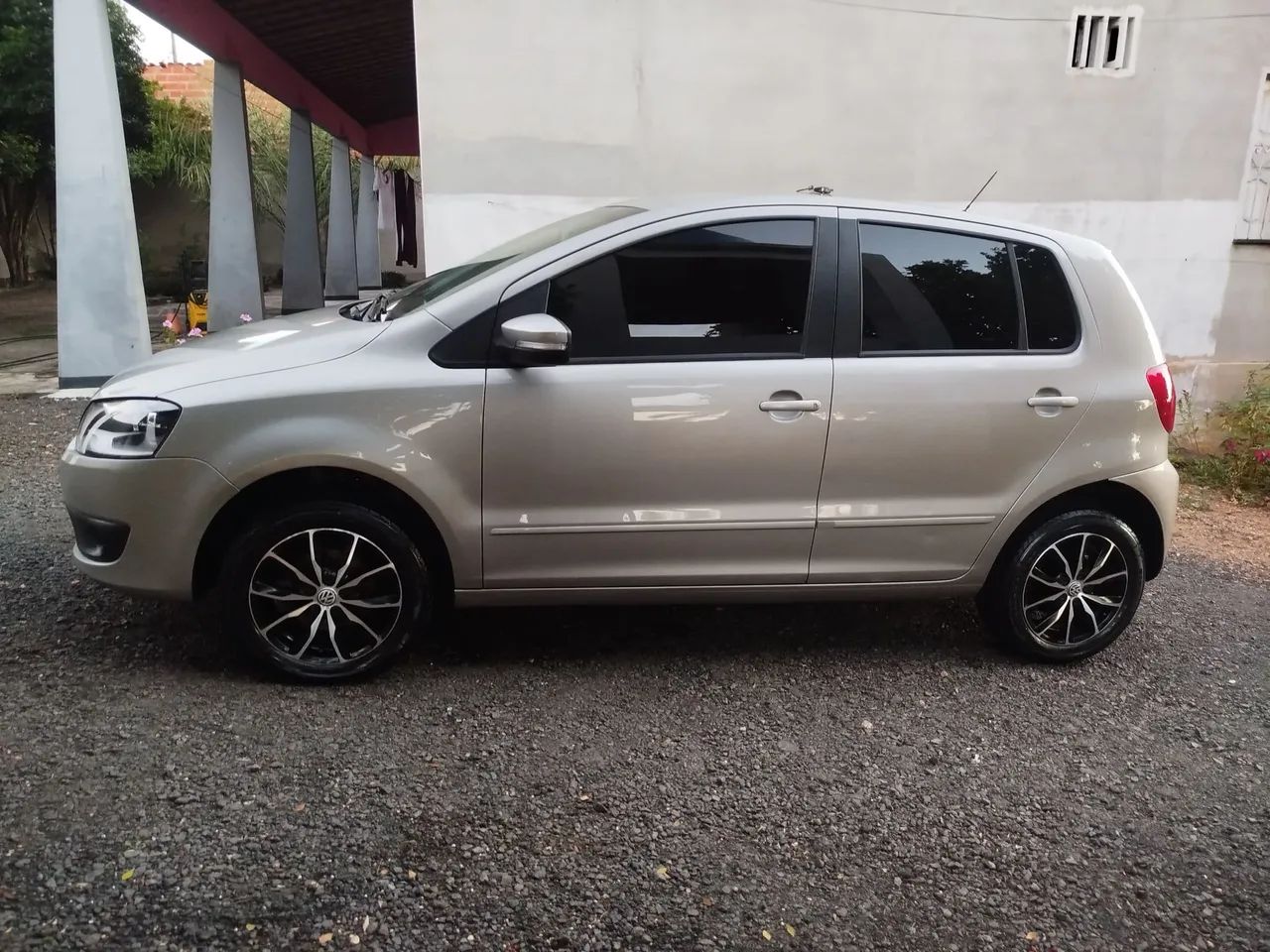 Volkswagen Fox 1.6 MI Total Flex 8V 5P 2014 - Foto 5