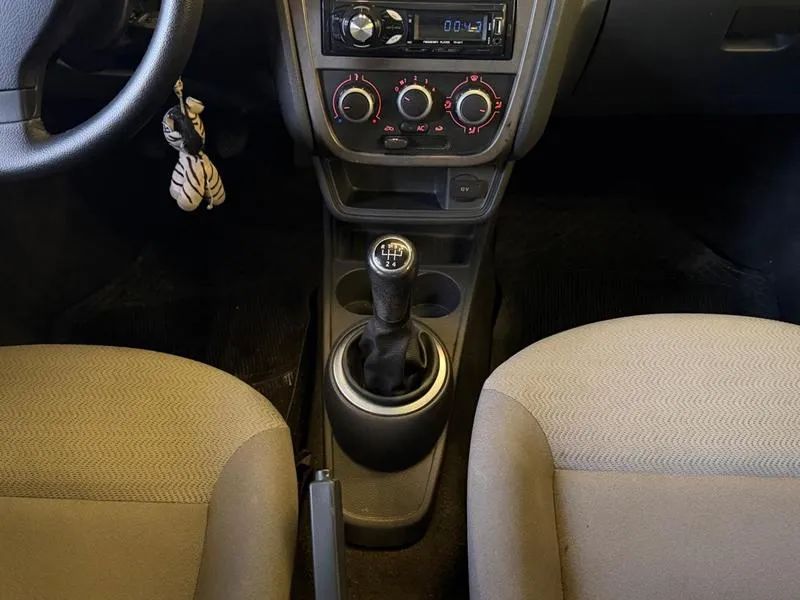 Volkswagen Voyage 1.0 Flex 12V 4p, foto 14 de 14