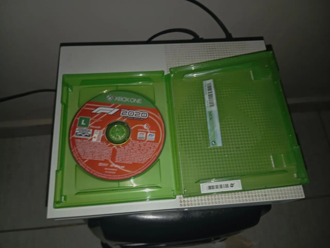Xbox One S 1TB - Foto 3