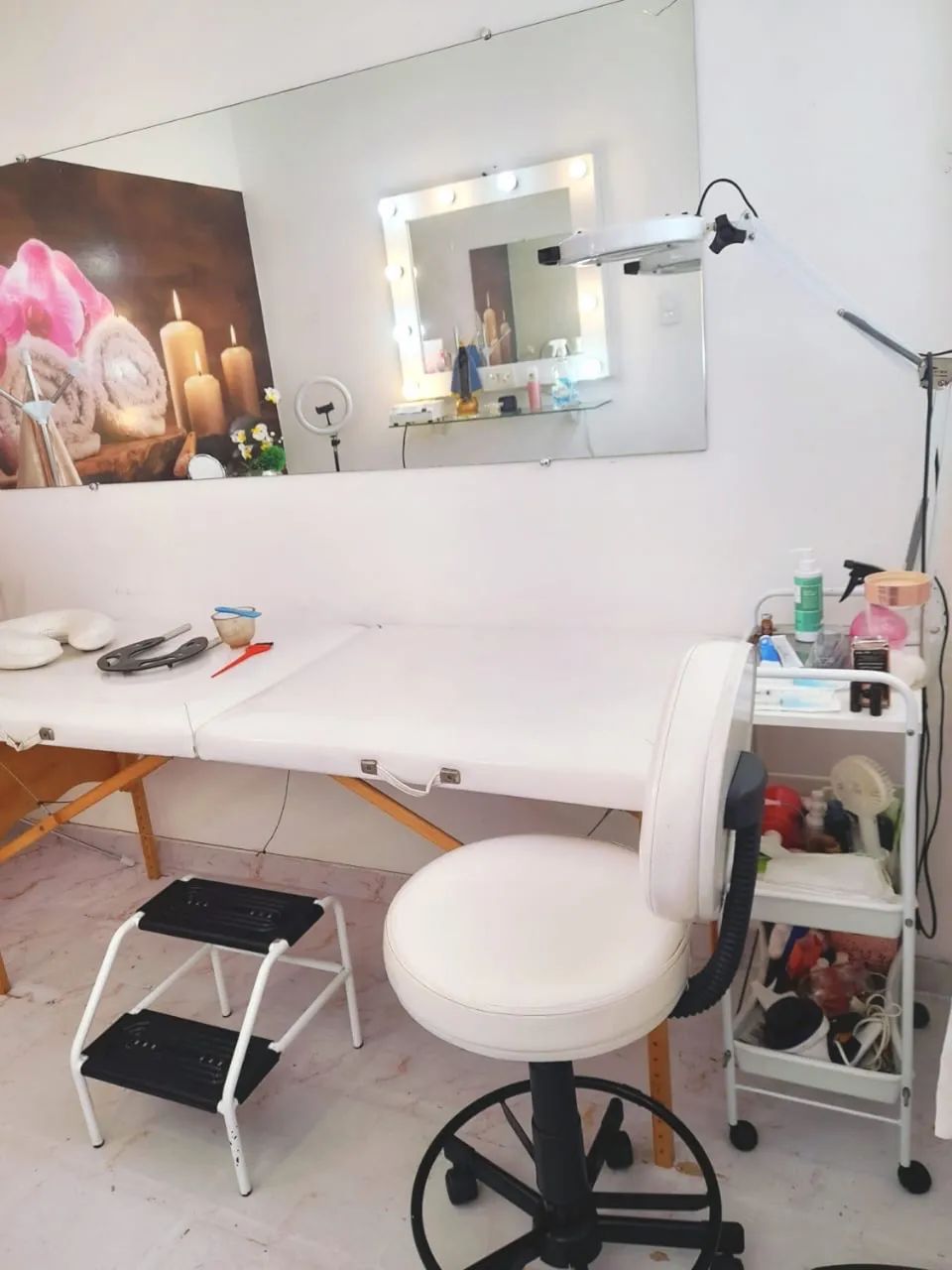 Móveis e equipamentos para sala de estética - Excelente estado - Foto 2