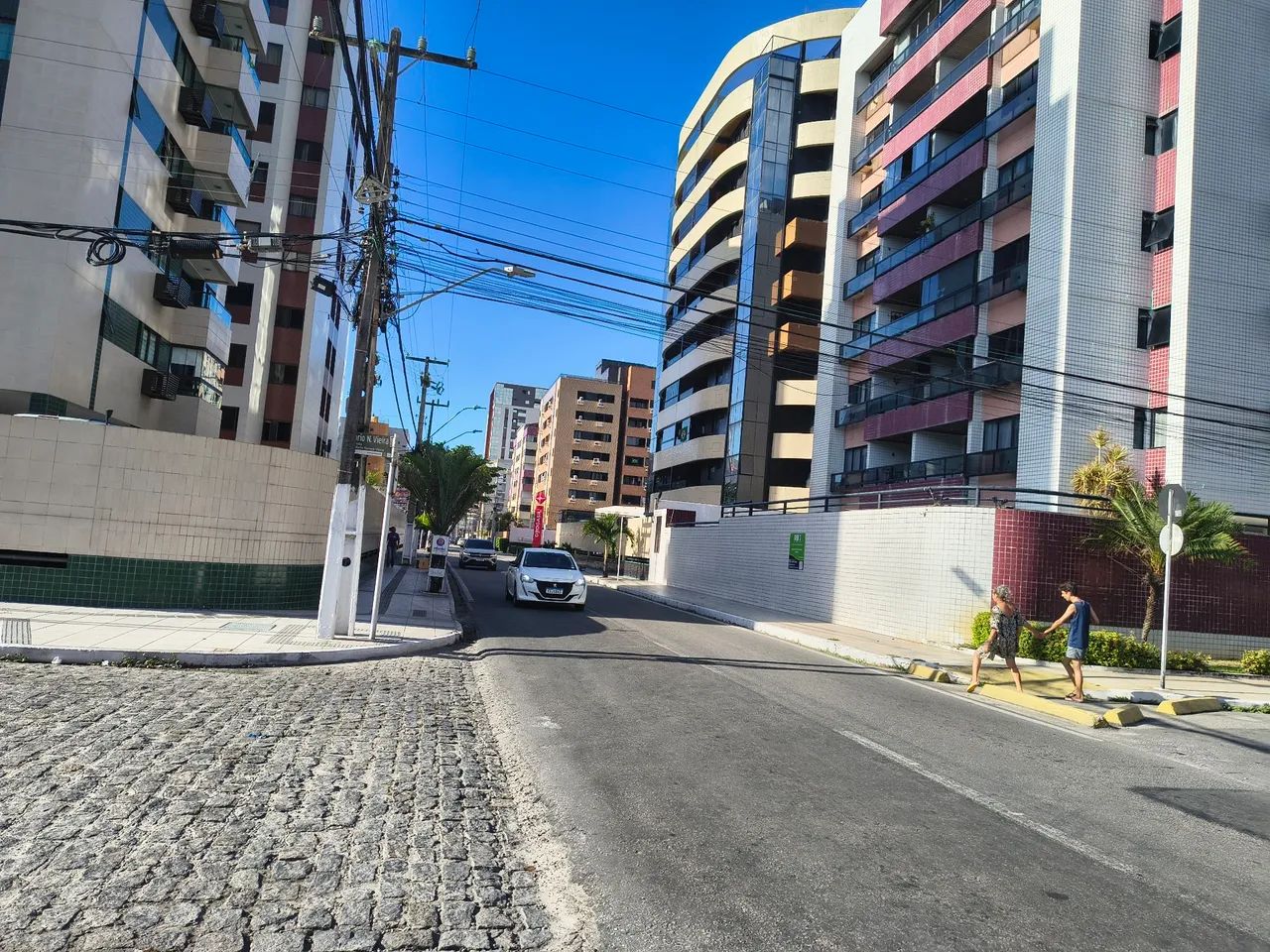 Alugo apartamento no Absolut Class, quarto e sala mobiliado e vista do mar  - Foto 2