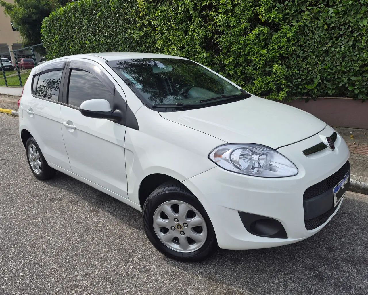 Fiat Palio Attractive 1.0 EVO Fire Flex 8V 5P 2016 - Foto 2