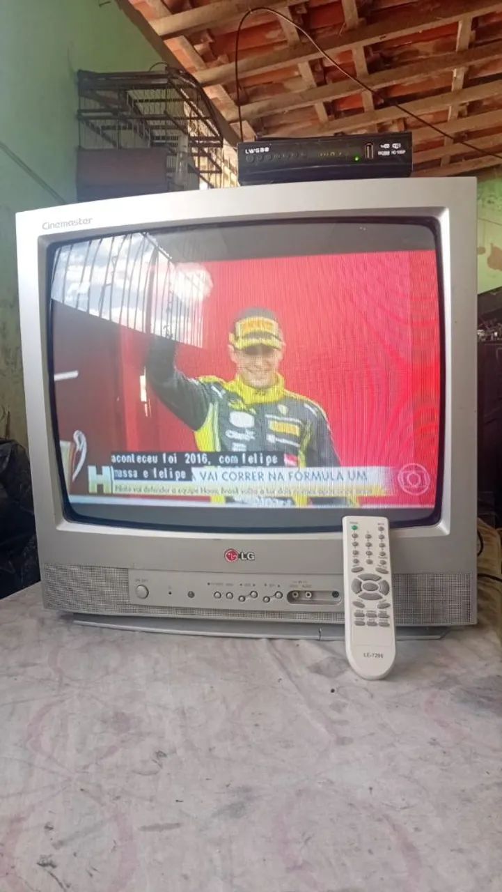 Tv de tubo LG 20 polegadas com conversor  - Foto 3