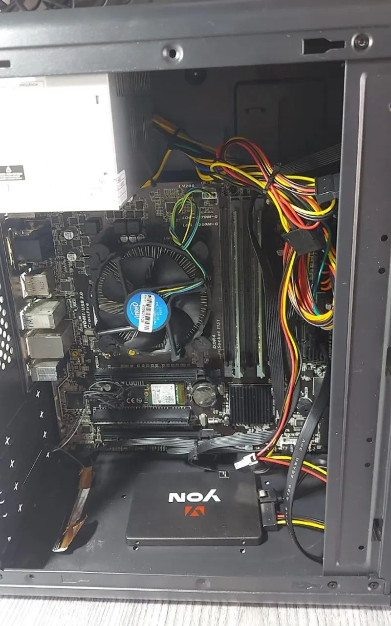 Desktop - Intel 8 GB DDR4 e 256GB SSD - Foto 3