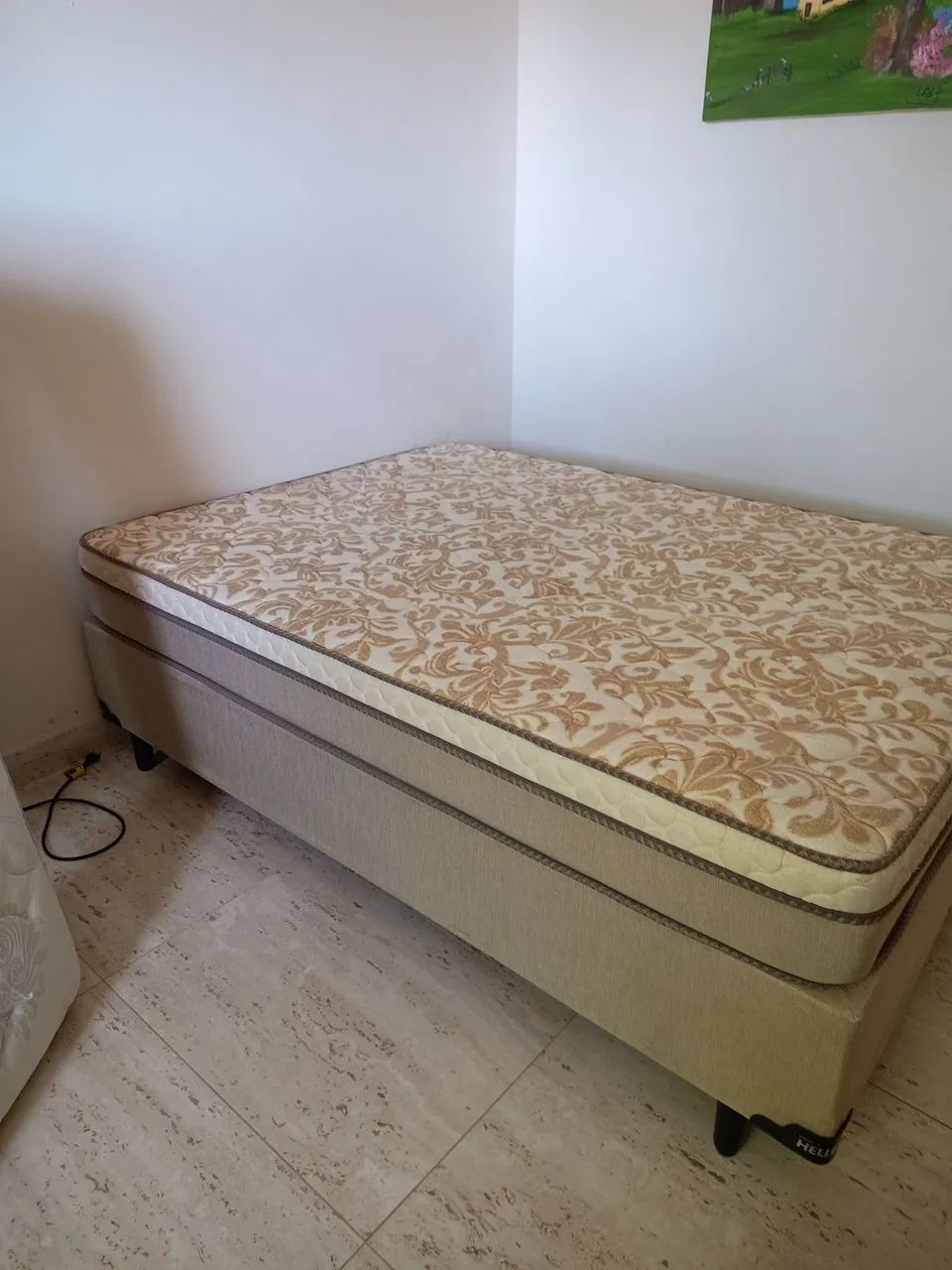 Cama de casal, box e colchão em ótimo estado. - Foto 4