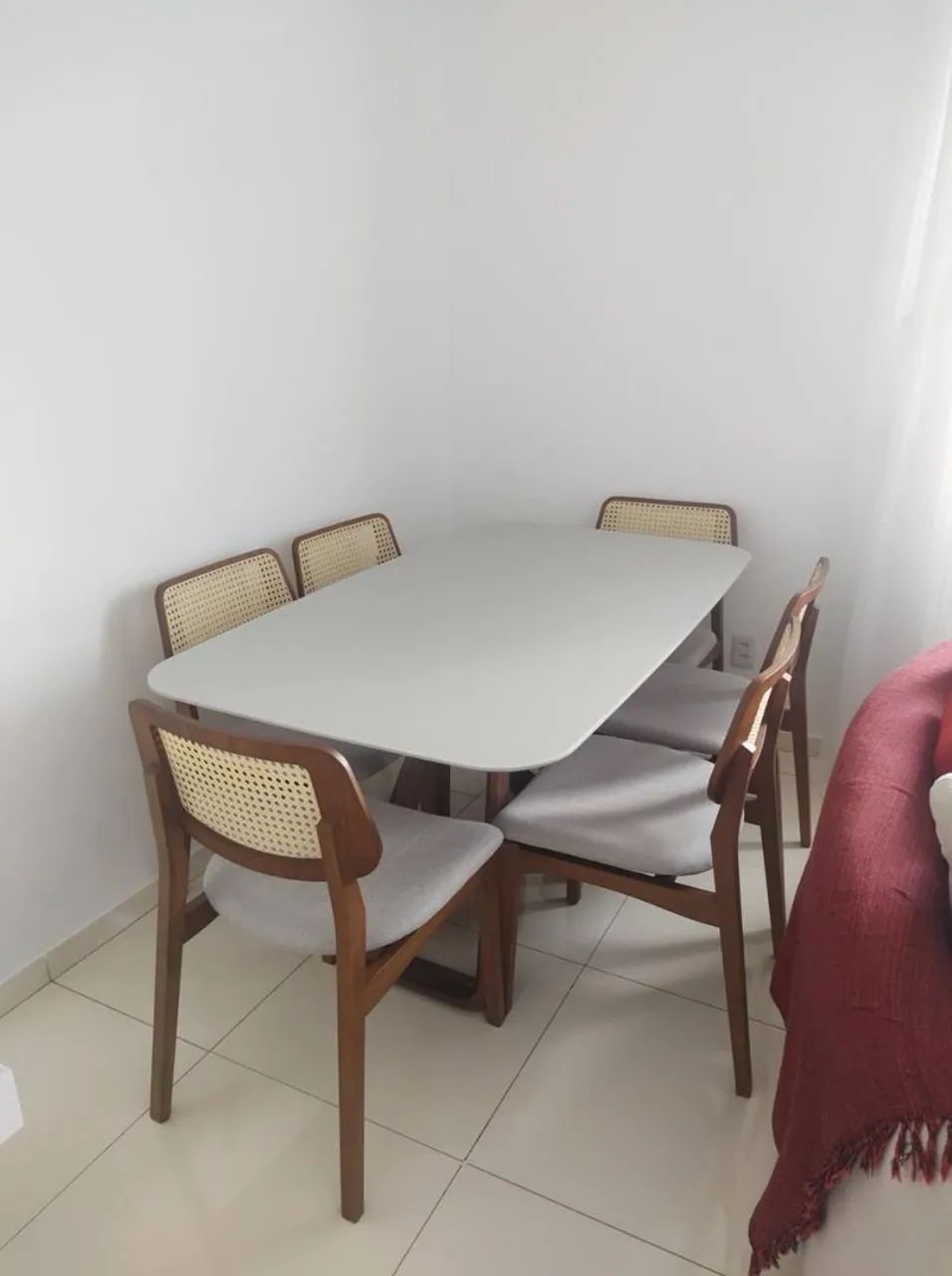 Mesa de jantar 6 lugares 