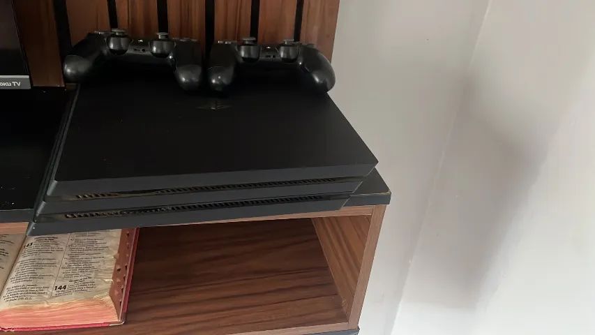 Play Station 4 Pro  - Foto 4
