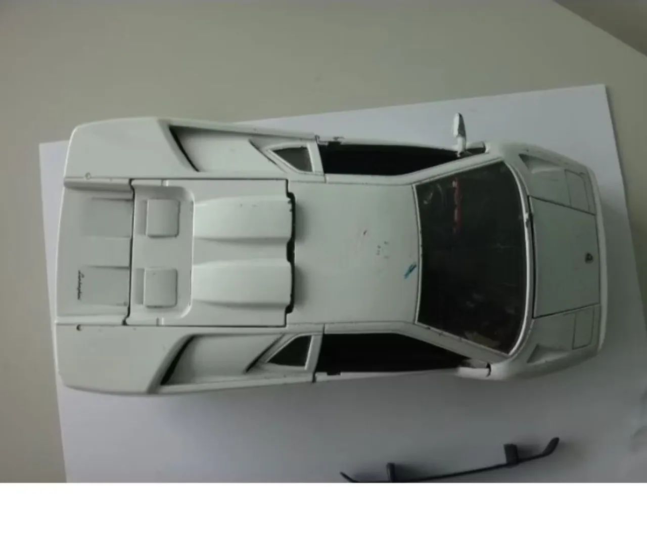 Lamborghini Diablo SV Maisto 1:18 com defeitos