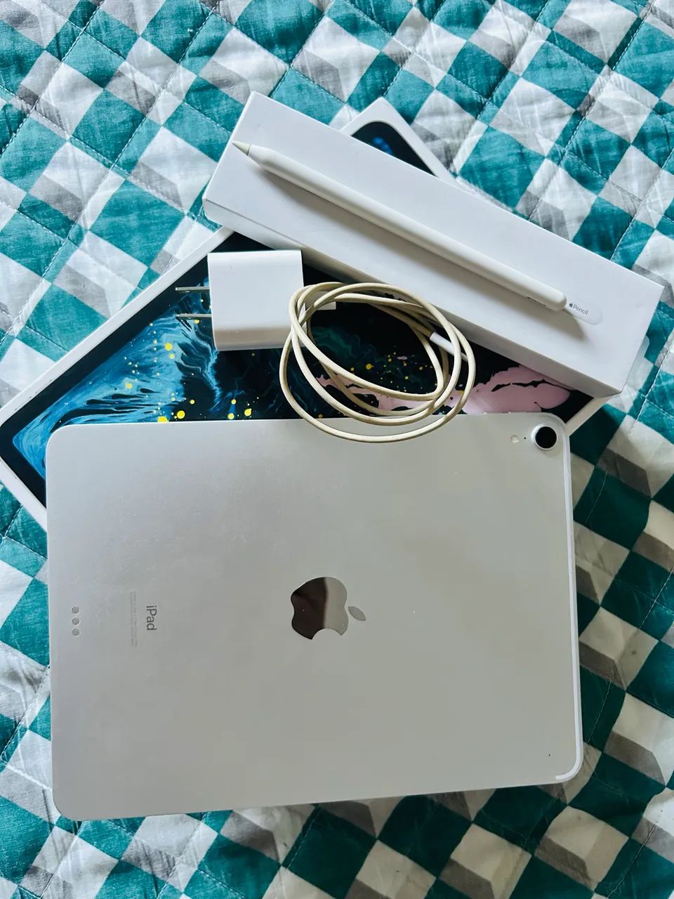 iPad Pro 11 2018 + caneta Apple Pencil Pro  - Foto 2