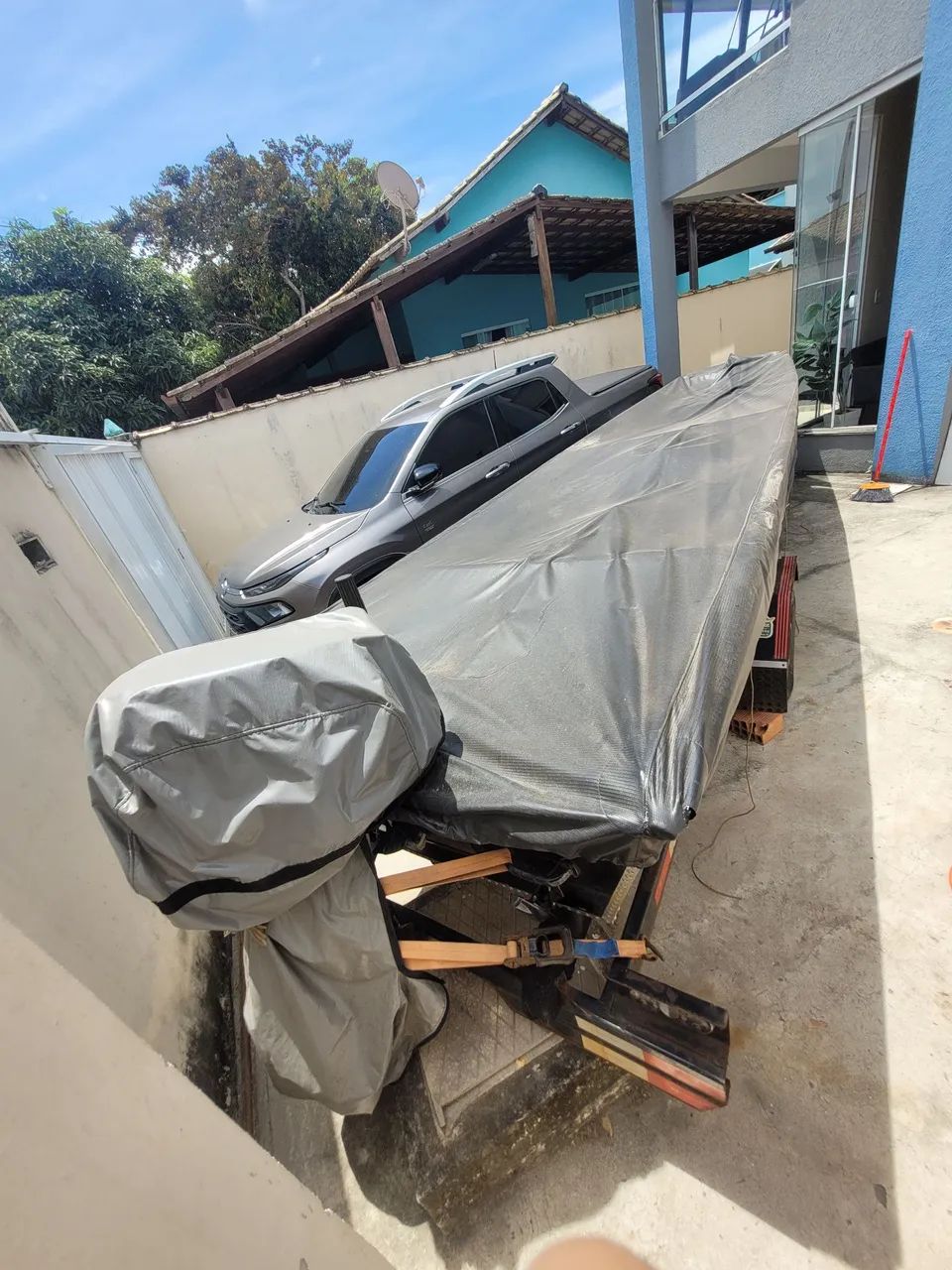 Barco semi chato 6m COMPLETO, com carreta, motor 30hp e todos acessórios. - Foto 14