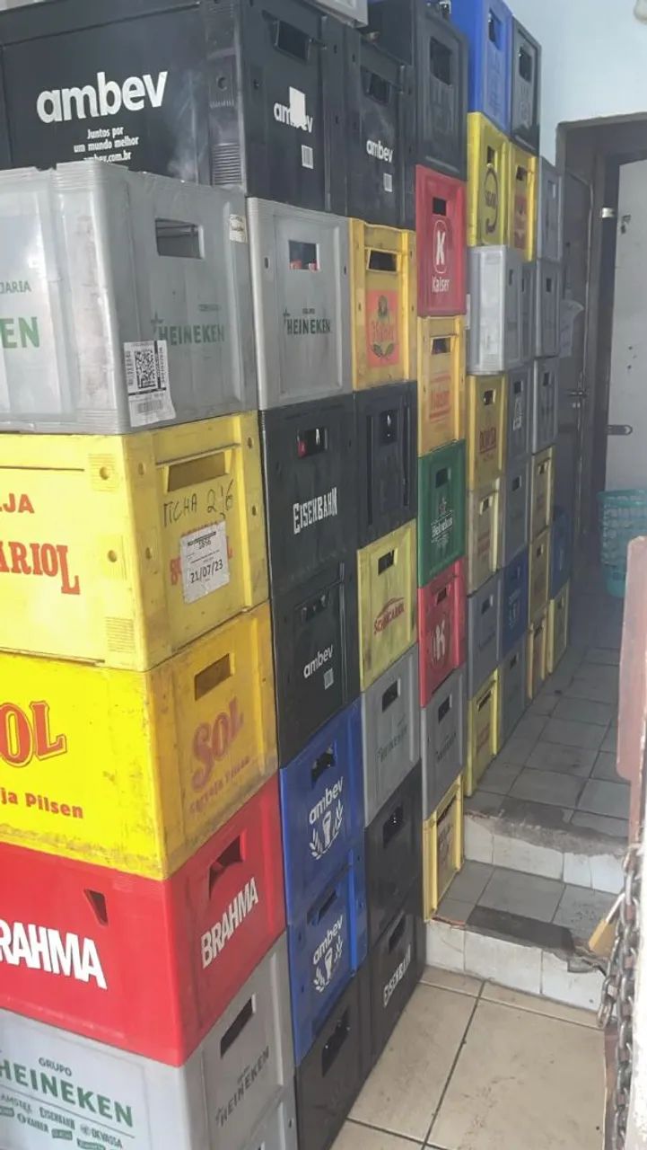 engradado com garrafas - Foto 2