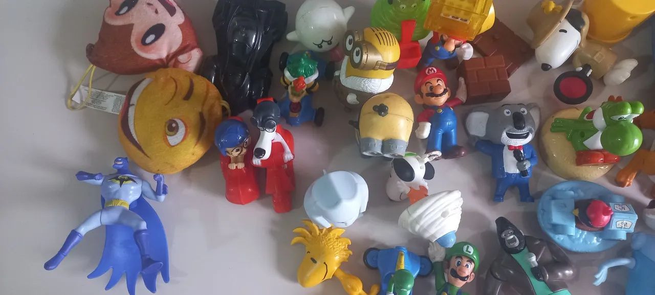 Lote de brinquedos colecionáveis  - Foto 2